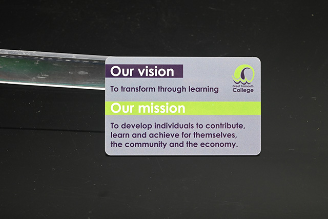 ��ˮ���ν������ĸ��Ի���������г�Ӯ�����ձ��Ӧ��