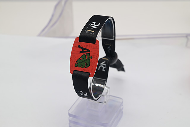 �������ݿؿ���������IC���ǽӴ�������